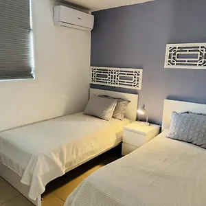 Hollywood Apartment